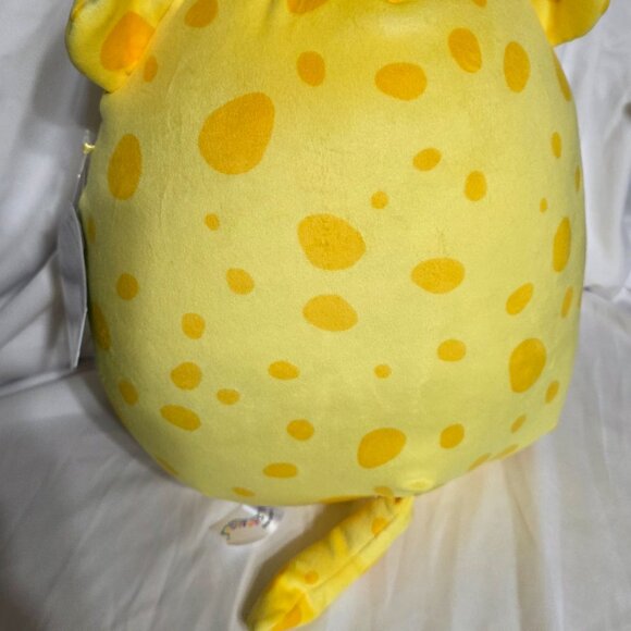 Lexie the Cheetah Squishmallow - Picture 3 of 4